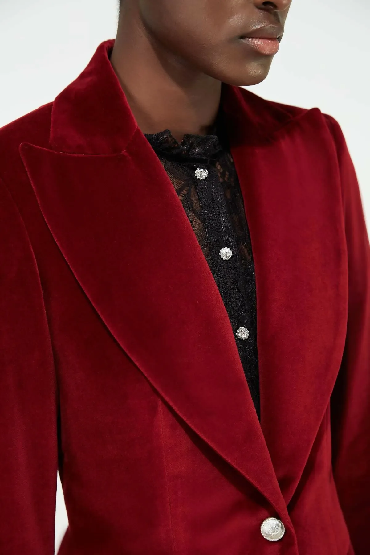 BURGUNDY VELVET NOBILITY