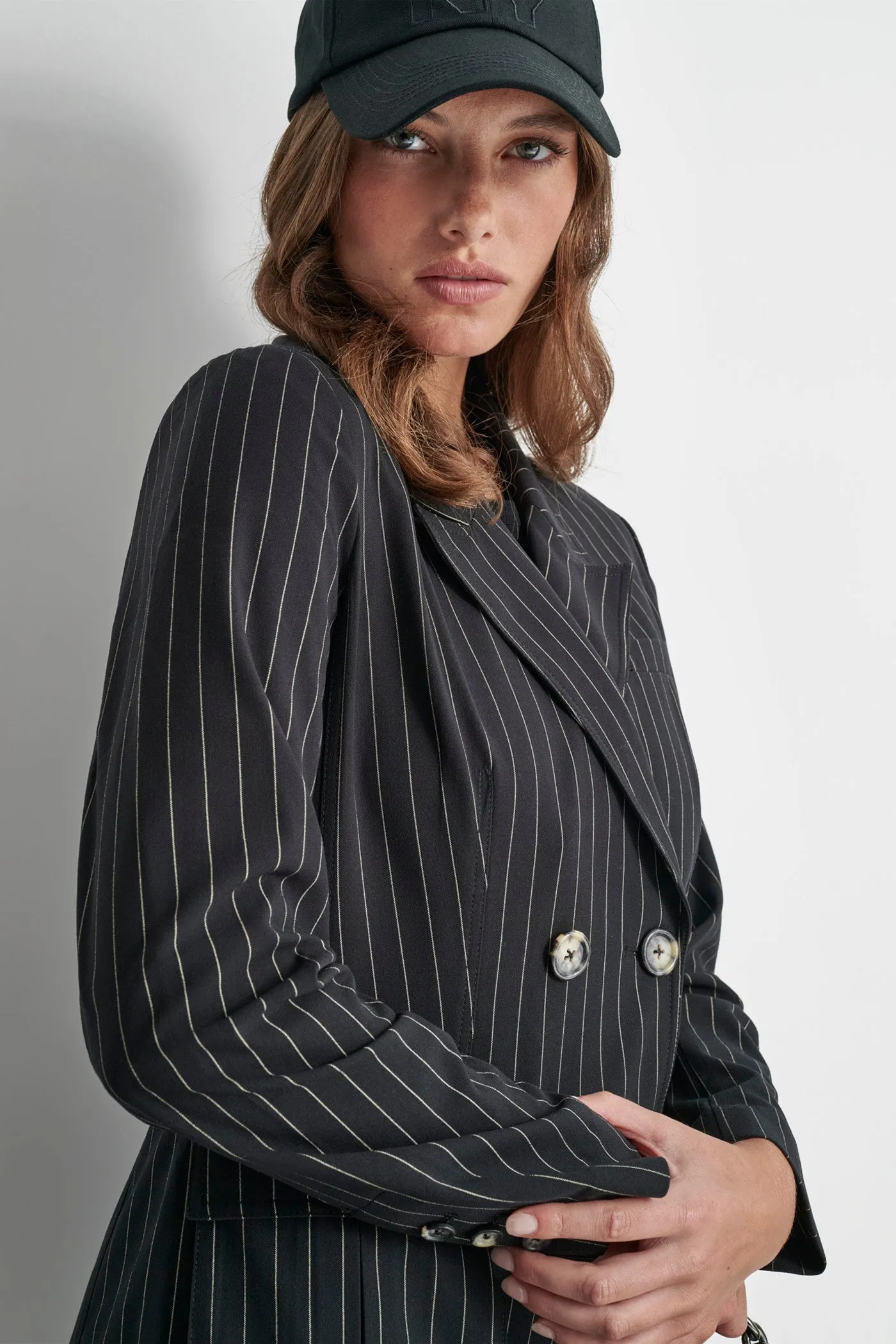 LONG SLEEVE DOUBLE BREAST BLAZER