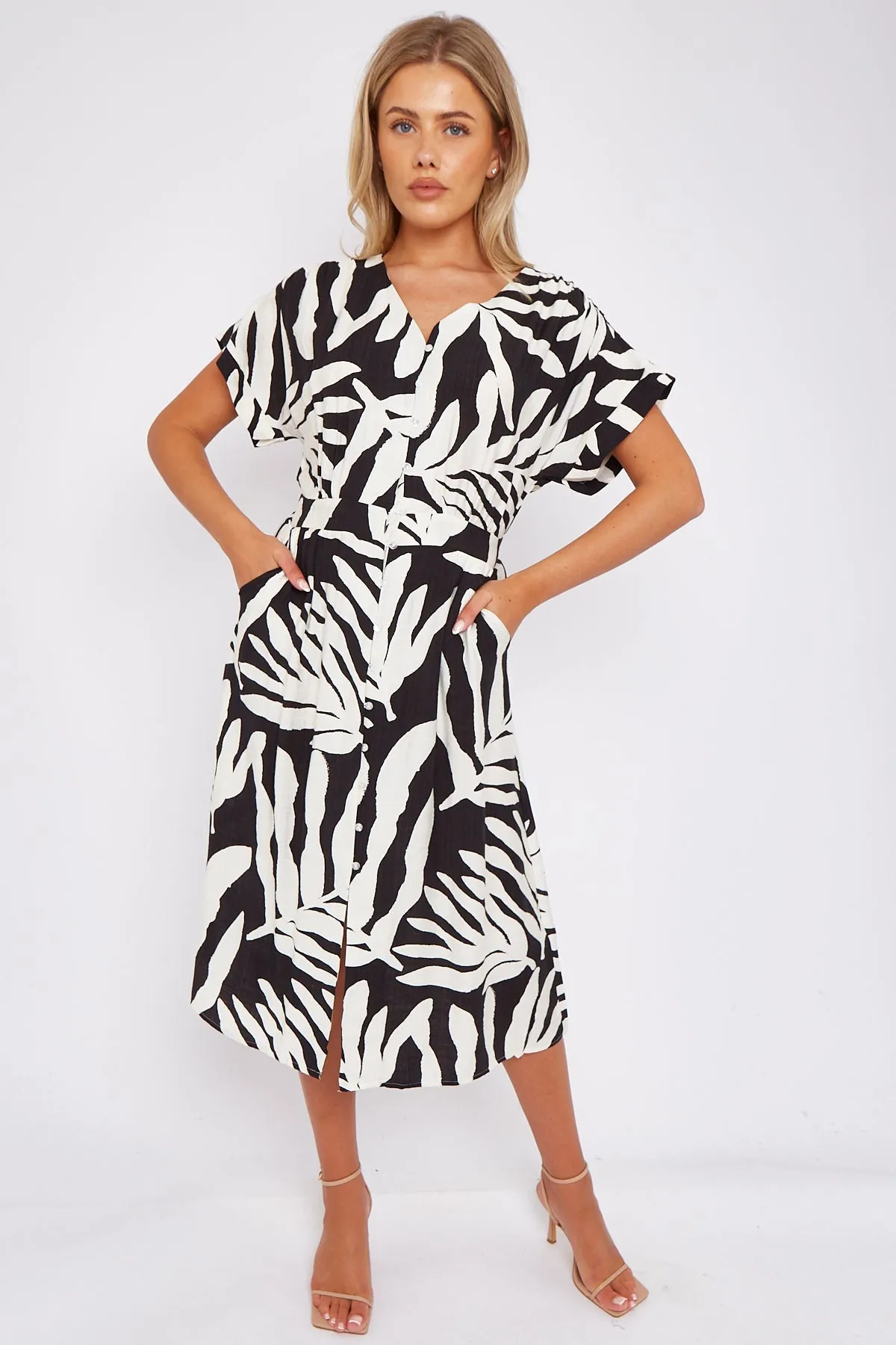 LOVE SUNSHINE Black Leaf Print Short Sleeve V Neck Midi Dress