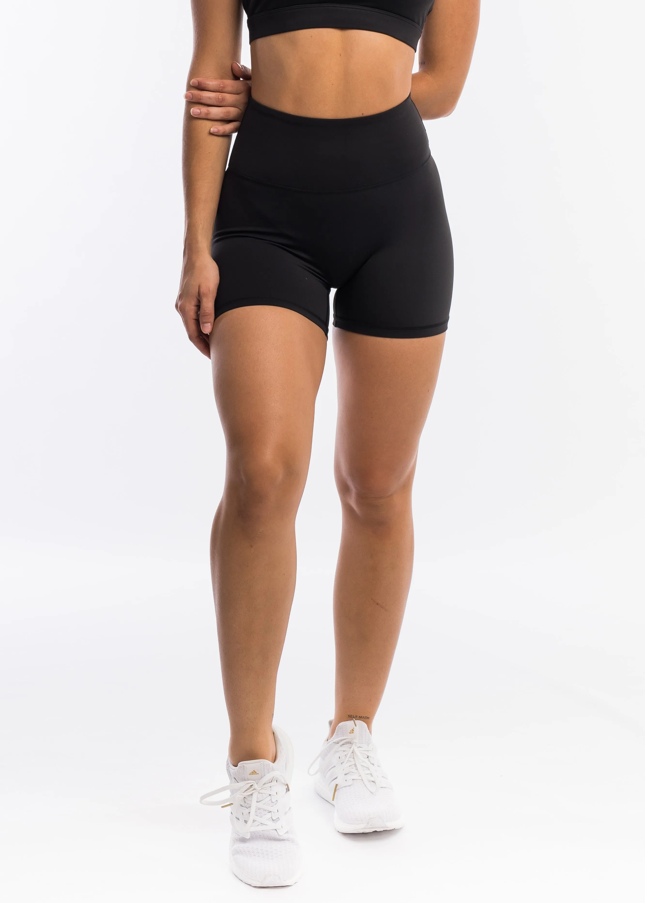 Motion Shorts - Black