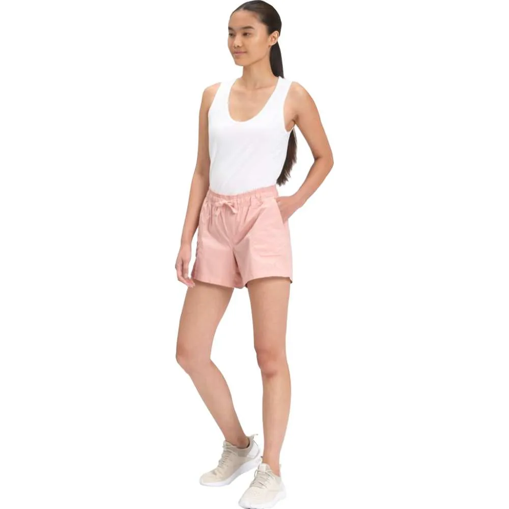 Women's Motion Pull-On Short